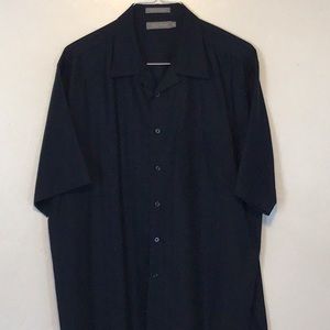 Men’s Daniel Cremieux short sleeve shirt Size L.